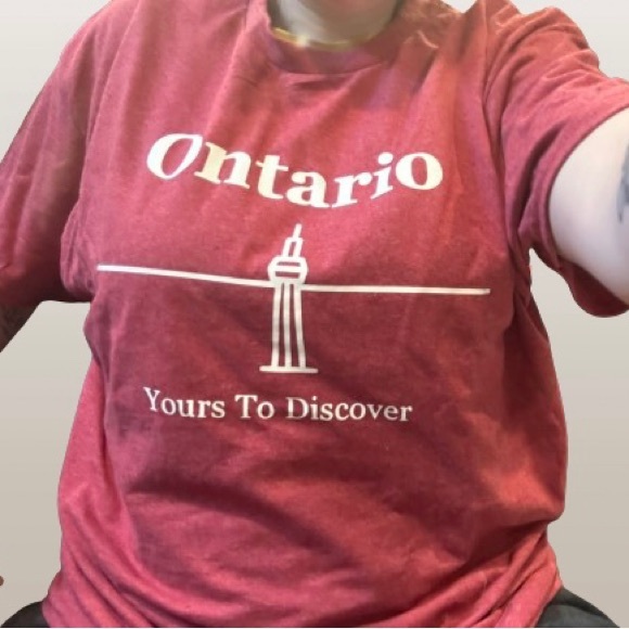Ontario Canada CN Tower Red Shirt - Picture 3 of 4